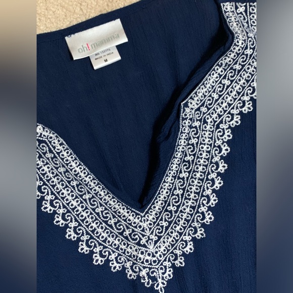 embroidery V-neck Maternity top - Picture 3 of 6